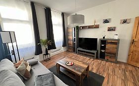 Wohnen In Loriots Wasserstadt Mit Kamin Und Magentatv